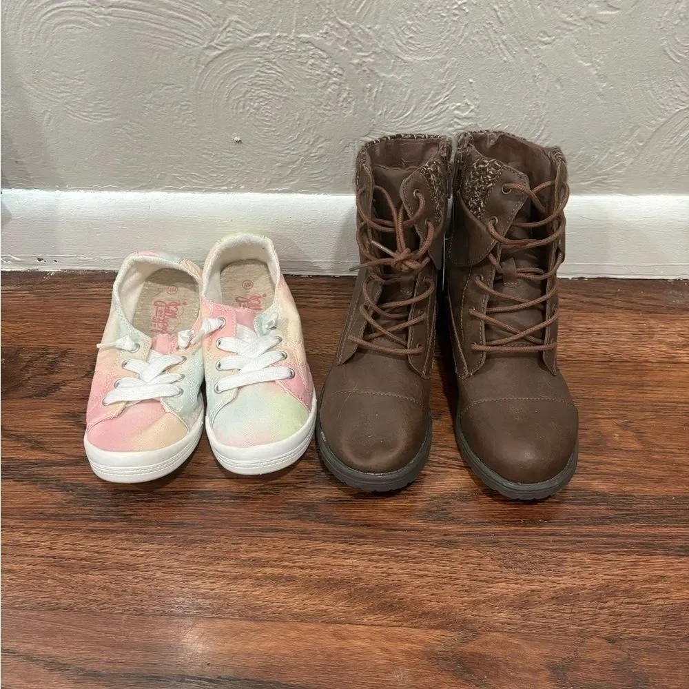 Girls fashion boot and flat sneakers bundle size 4